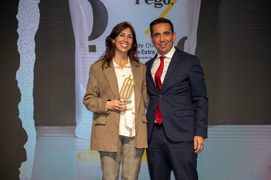Monsieur Pegó, Premio de Plata al Diseño Más Innovador en los EVOOLEUM Awards 2025